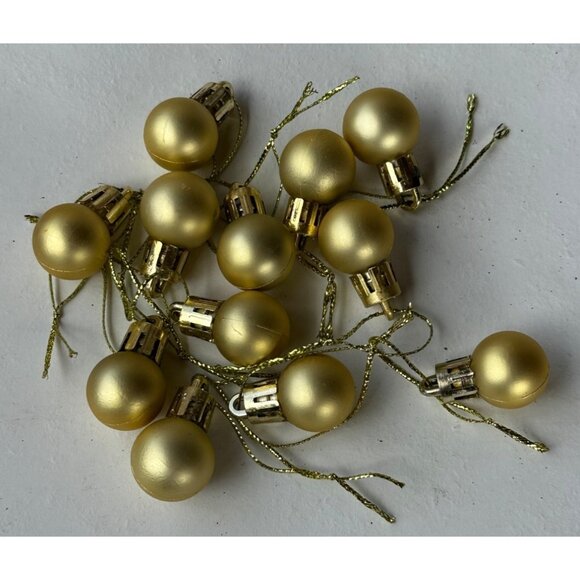 Set of 12 Miniature Ball Gold Christmas Hanging Ornaments Plastic 1" Tall (READ) - Picture 4 of 5
